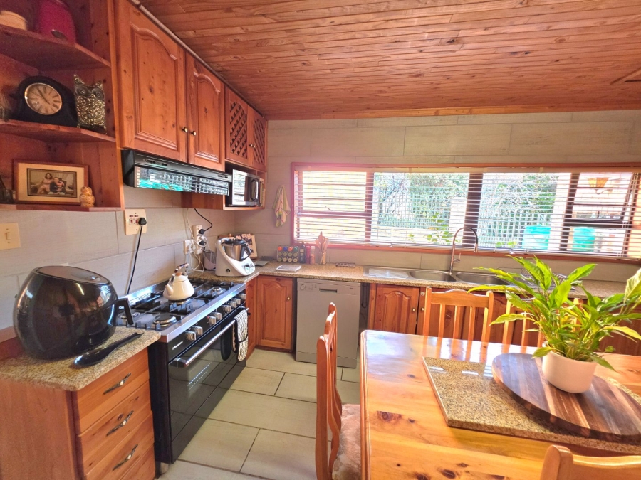 5 Bedroom Property for Sale in Panorama Free State